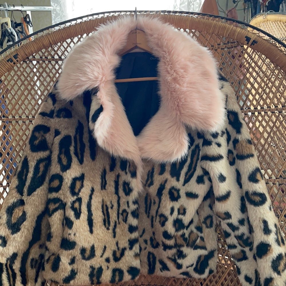 Faux fur leopard